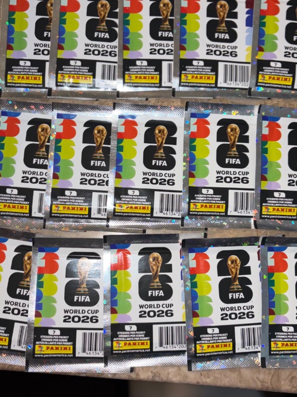 25 Panini FIFA World Cup USA 2026 Sticker Pack Assortment - Picture 4 of 8